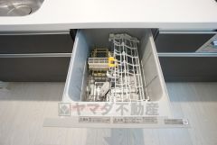 炊事時間を大幅に短縮できる食器洗浄乾燥機付き＾＾食器を洗う手間が減るので家族とのコミュニケーションの時間や自分の時間が増えますね。