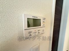 おいだき機能つきなのでお風呂に入る時間が異なるご家庭には嬉しいですね。ボタン一つで快適で便利な生活が＾＾