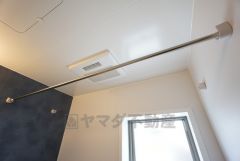 浴室暖房乾燥機付きなので梅雨時期などのお洗濯に便利ですね。