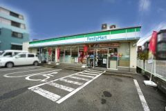ファミリーマート　福岡平和