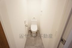 トイレは1階と2階それぞれに設けられています。