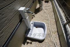 洗車の時などに便利な外水栓。