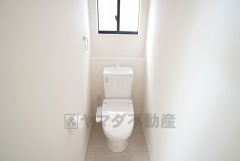 1階2階の2ヶ所にトイレがありますので、忙しい朝にも家族に気を使わず、ゆとりが生まれますね＾＾