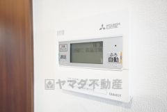 おいだき機能つきなのでお風呂に入る時間が異なるご家庭には嬉しいですね。ボタン一つで快適で便利な生活が＾＾