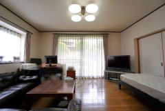 約10帖のリビングスペース。