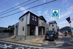オール電化＾＾老司小学校(歩6分)、老司中学校(歩7分)＾＾南向き＾＾陽当たり良好＾＾駐車2台＾＾