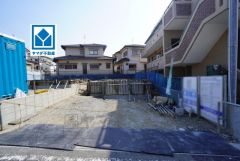 コンビニ、ドラッグストア徒歩3分圏内＾＾周辺環境充実しています。西鉄バス「池の下」停徒歩10分＾＾