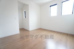 住む人のこだわりを活かす洋室＾＾ウォークインクローゼットもあり荷物もすっきり片付けられ、ゆとりのある暮らしが出来ます＾＾