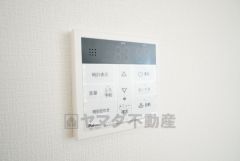 おいだき機能つきなのでお風呂に入る時間が異なるご家庭には嬉しいですね。ボタン一つで快適で便利な生活が＾＾