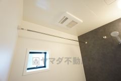 雨の日でも洗濯物が干せる室内物干し完備＾＾