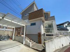 シンプルモダンな外観です＾＾