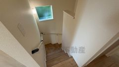 リビング階段は顔を合わせる時間が増えるので、ご家族とのコミュニケーションがとりやすく距離がグッと縮まりそうですね＾＾