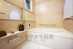 一日の疲れを癒すバスルーム。
