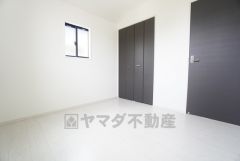 住む人のこだわりを活かす洋室＾＾オープンクローゼットもあり荷物もすっきり片付けられ、ゆとりのある暮らしが出来ます＾＾