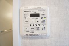 浴室暖房乾燥機完備＾＾花粉やPM2.5対策としても活躍しそうですね＾＾