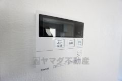 ボタン一つでらくらく操作できる給湯器リモコン。