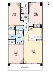 南向き＾＾オールフローリング3LDK＾＾ 全居室6帖以上＆収納あり＾＾ 南面ワイドバルコニーで陽当たり良好＾＾玄関前にはアルコープを設け、プライバシーに配慮した設計＾＾