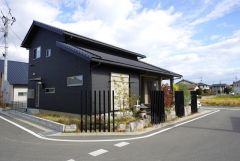 閑静な住宅街の開放感ある角地です＾＾
