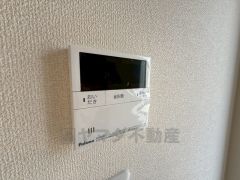 おいだき機能つきなのでお風呂に入る時間が異なるご家庭には嬉しいですね。ボタン一つで快適で便利な生活が＾＾