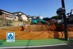 東月隈小学校、目の前＾＾西鉄バス「浦田」歩9分。博多駅行＾＾