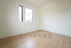 住む人のこだわりを活かす洋室＾＾広めのクローゼットもあり荷物もすっきり片付けられ、ゆとりのある暮らしが出来ます＾＾