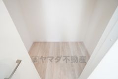 リビングにはウォークインクローゼットクローゼット付きなので、すっきりと整理整頓でき気持ちよく過ごせますね＾＾