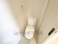 1階2階の2ヶ所にトイレがありますので、忙しい朝にも家族に気を使わず、ゆとりが生まれますね＾＾