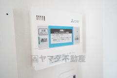 おいだき機能つきなのでお風呂に入る時間が異なるご家庭には嬉しいですね。ボタン一つで快適で便利な生活が＾＾