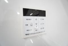 おいだき機能つきなのでお風呂に入る時間が異なるご家庭には嬉しいですね。ボタン一つで快適で便利な生活が＾＾