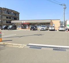 セブンイレブン　筑紫野警察署前店