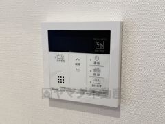 おいだき機能つきなのでお風呂に入る時間が異なるご家庭には嬉しいですね。ボタン一つで快適で便利な生活が＾＾ 