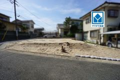 角地＾＾4LDK。西鉄バス「レークヒルズ野多目」停(歩3分)大橋・博多へのアクセス良好。
