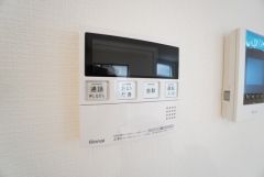 おいだき機能つきなのでお風呂に入る時間が異なるご家庭には嬉しいですね。ボタン一つで快適で便利な生活が＾＾