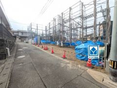 西鉄バス「皿山一丁目」歩2分＾＾天神＆博多駅へのアクセス良好＾＾歩9分圏にサニー、コンビニ2種、ドラッグ新生堂、保育園、病院、郵便局など周辺環境充実＾＾