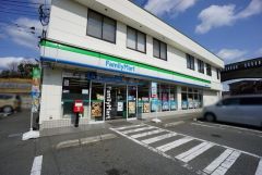 ファミリーマート　筑紫野美しが丘北