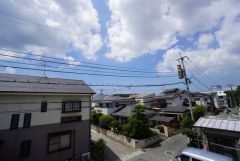 2階バルコニーからの眺望です。前面に遮るものがなく景色を一望できます。