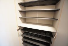 玄関には大容量シューズボックス完備＾＾