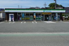 ファミリーマート　筑紫野紫