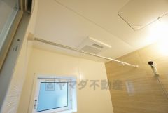浴室暖房乾燥機付きなので梅雨時期などのお洗濯に便利ですね＾＾