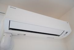 夏や冬に欠かせないエアコン標準装備＾＾