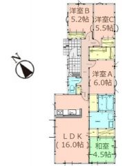 生活動線や家事動線が効率的な平屋住宅。洋室が3部屋あるので、お子様が大きくなっても安心ですね＾＾パントリー、リビング収納、WIC等、収納箇所豊富です。