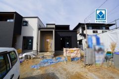 オール電化＾＾南向き＾＾駐車場並列2台分＾＾