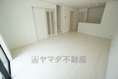 家族が集まる開放的なリビング。思い思いの時間を過ごしたり、家族みんなで食事をしたり、素敵な団らんの場になりますね＾＾