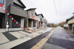 住人以外の車の進入も少なく、小さなお子様を持つご家庭にも安心です。