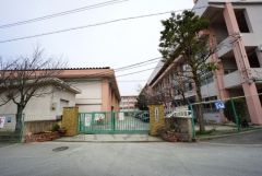 東若久小学校