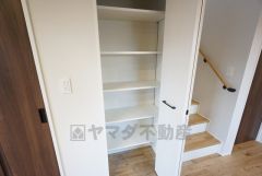 リビング収納。