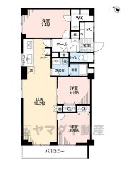 3LDK。LDKは広々18.2帖＾＾主寝室にウォークインクローゼットなど全居室収納付き＾＾玄関に広々シューズクロークあり＾＾