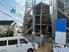 現地（2026年3月）撮影。 4号棟。