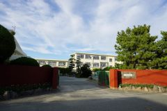 和白中学校