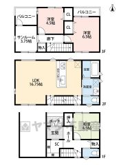 角地＾＾3階建て、和室含む4LDK＾＾プライバシー確保になる2階リビング＾＾玄関に広々としたシューズクロークあり。カースペースはガレージ1台と軽1台のあわせて2台分を確保＾＾
